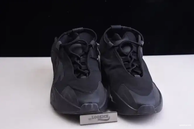 Yeezy Boost FV4440 700 Adidas Black MNVN Triple 0429